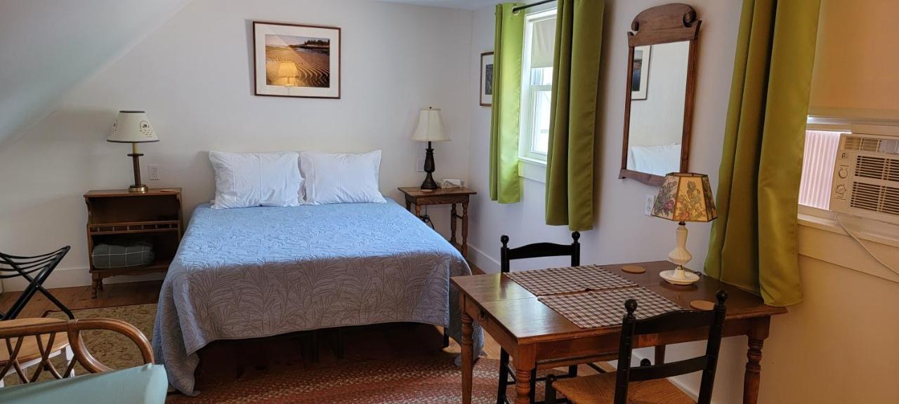 Hawks House Inn Walpole Buitenkant foto